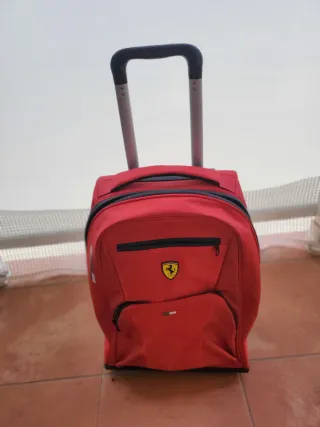 Mochila Ferrari Colegio, o maleta Juvenil Roja