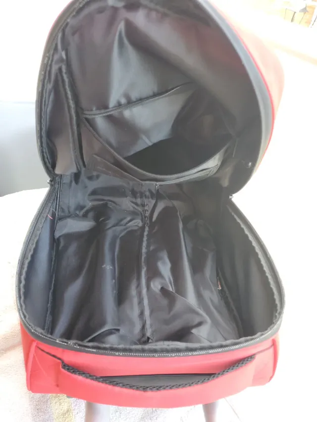Mochila Ferrari Colegio, o maleta Juvenil Roja