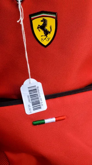 Mochila Ferrari Colegio, o maleta Juvenil Roja