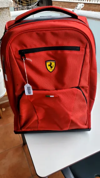 Mochila Ferrari Colegio, o maleta Juvenil Roja