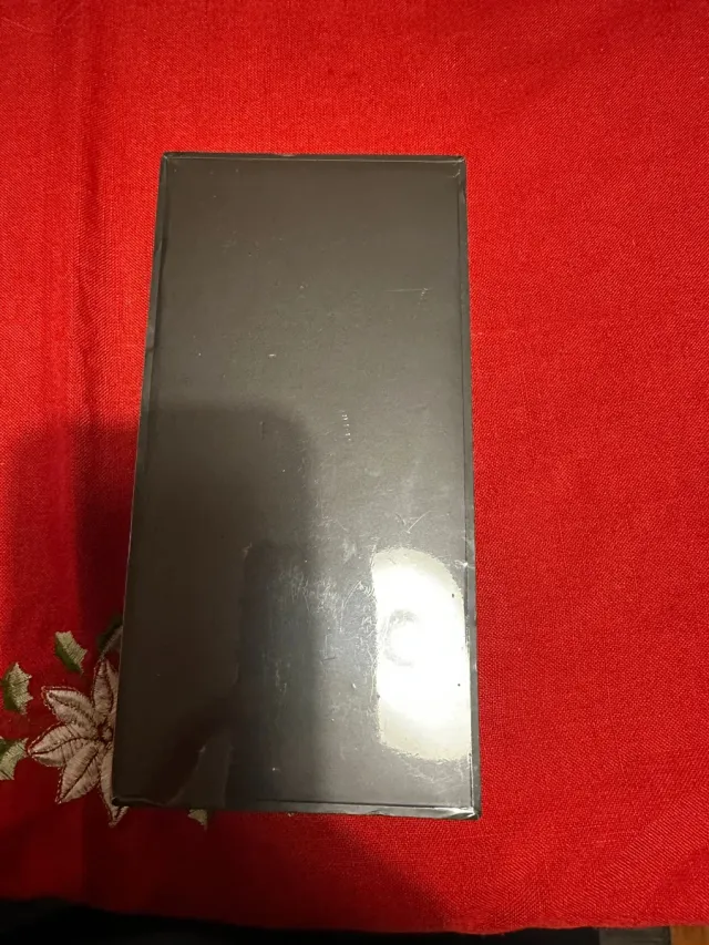 Smartphone Negro y 12 GB ram