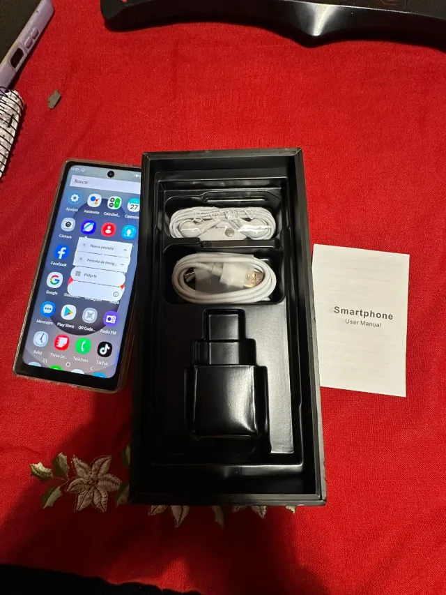 Smartphone Negro y 12 GB ram