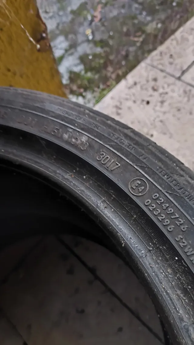 2 ud Continental Contisportcontact 225/40/18