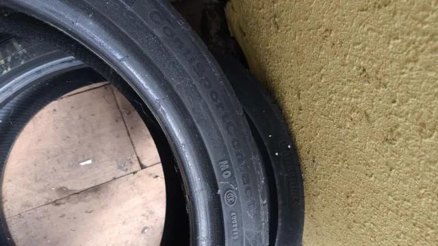 2 ud Continental Contisportcontact 225/40/18