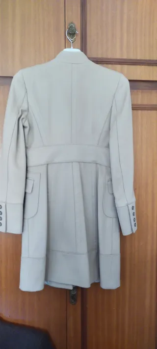 Abrigo Zara Beige