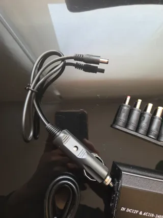 Adaptador Universal 120W Coche/Corriente