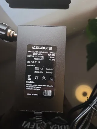 Adaptador Universal 120W Coche/Corriente