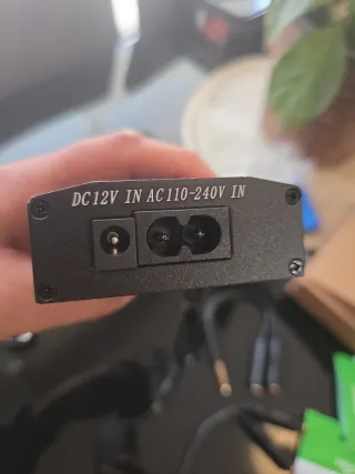 Adaptador Universal 120W Coche/Corriente