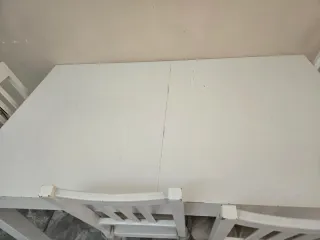 Mesa y 4 sillas madera blanca