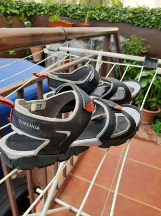 Sandalias Quechua Talla 41 - Como Nuevas