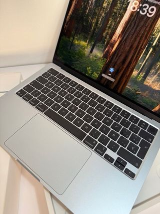 MacBook Air M3 256GB - COMO NUEVO