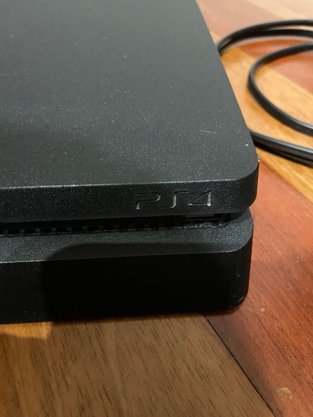 PlayStation 4 Slim 1TB en Caja Original