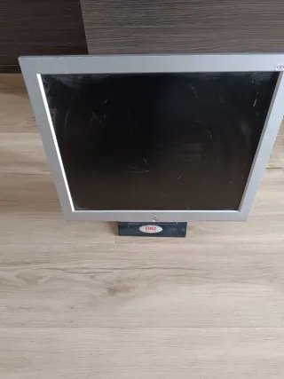 PC Lenovo ThinkCentre Negro