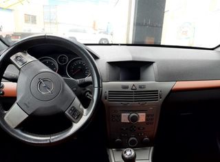 55556829 centralita motor uce opel astra h 1102037