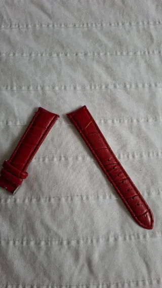 Correa de reloj roja de piel