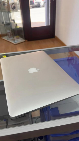 MacBook Air 2017 128GB Plata 8GB RAM