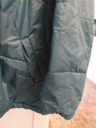 Anorak chico verdeReversible en negro