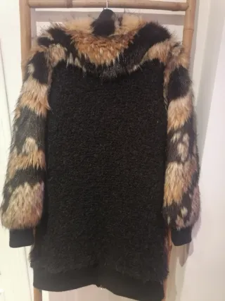 Abrigo Bimba y Lola pelo estampado