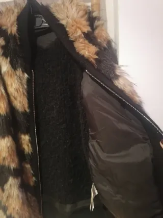 Abrigo Bimba y Lola pelo estampado