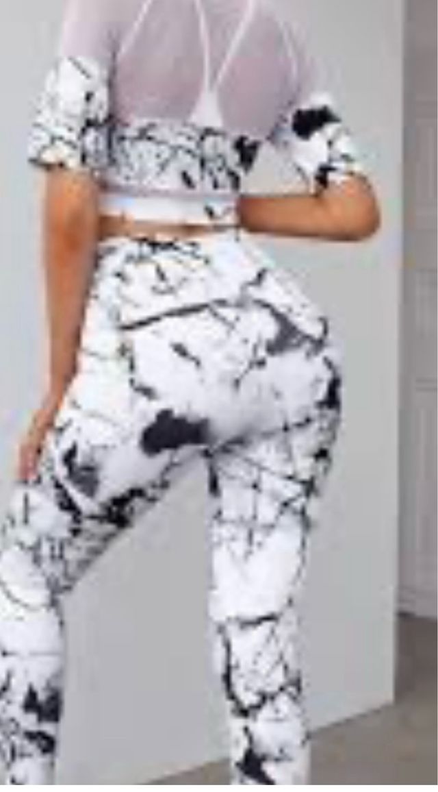 Conjunto deportivo estampado (solo Bizum)