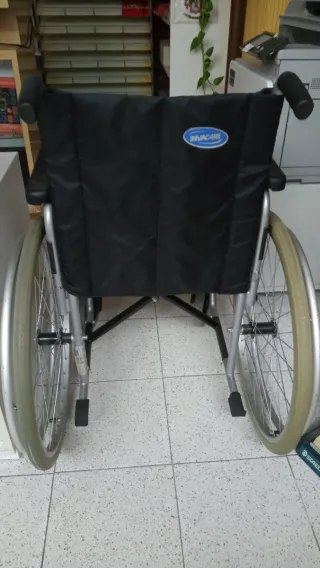 Silla de Ruedas plegable negra