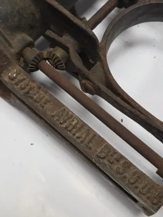 Máquina de coser Antigua Avrial Legat 1887