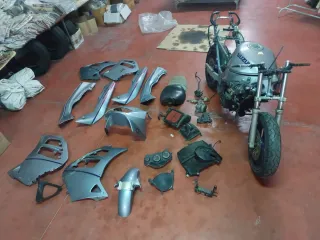 Suzuki RF600R proyecto solo circuito