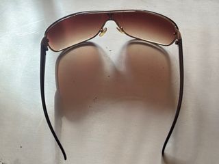 Gafas de sol Vives doradas y moradas