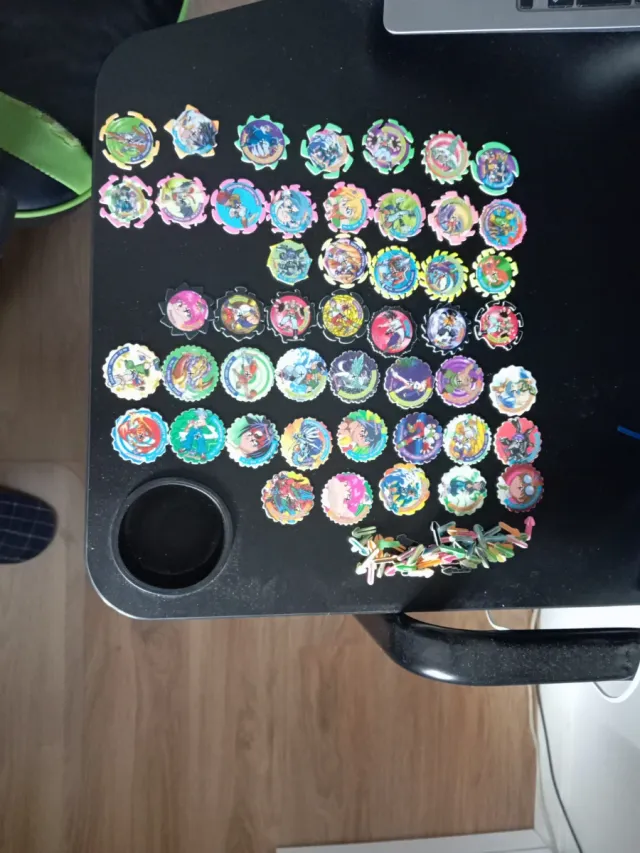 Lote Tazos Beyblade con Palos Spinner