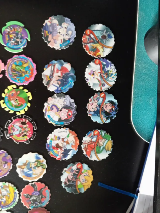 Lote Tazos Beyblade con Palos Spinner