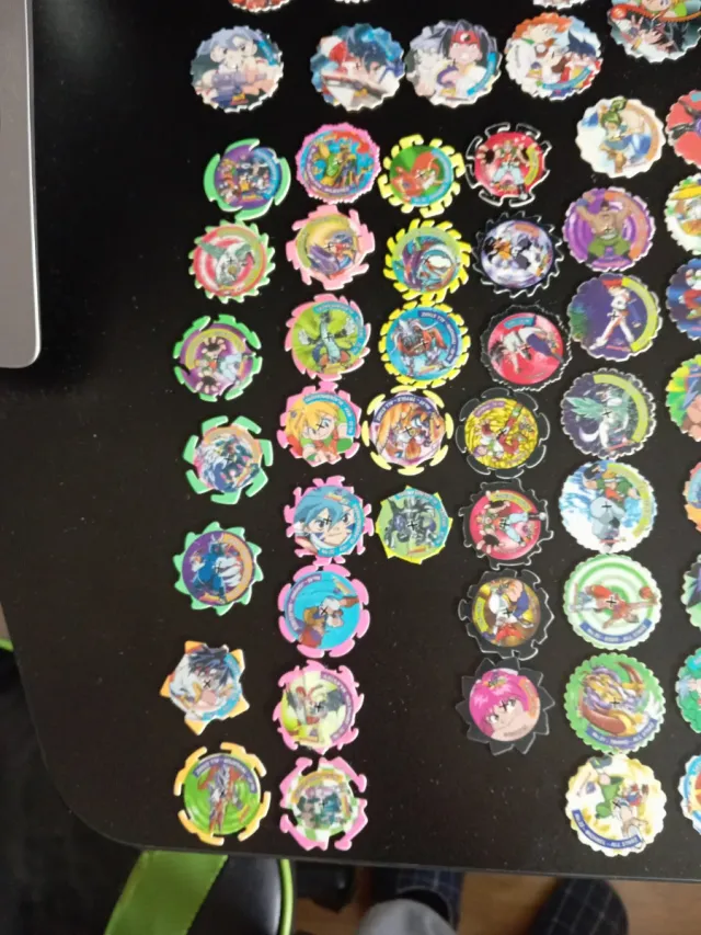 Lote Tazos Beyblade con Palos Spinner