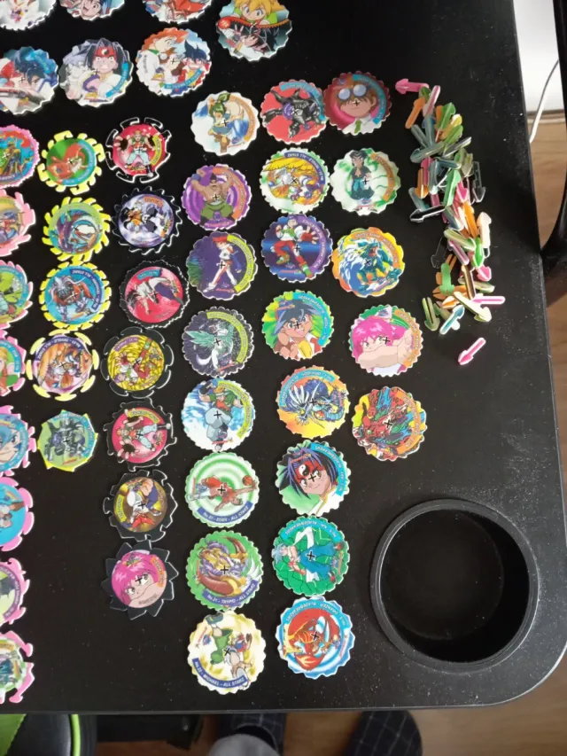 Lote Tazos Beyblade con Palos Spinner