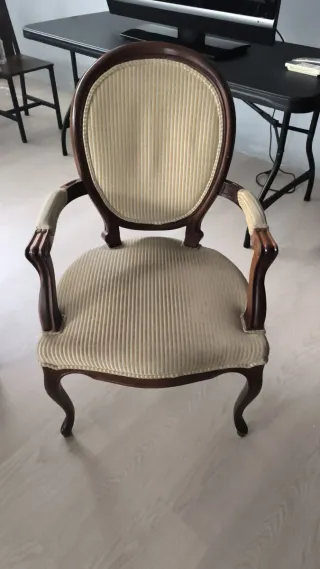 Silla de comedor tapizada madera