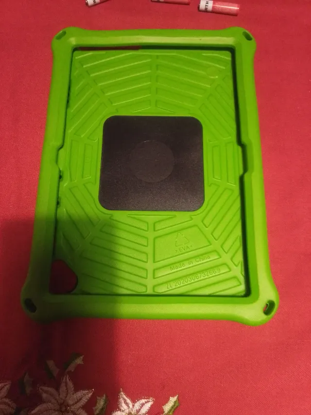 Funda protectora verde para tablet