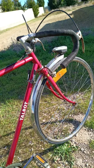 Bicicleta de carretera Talbot Roja