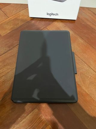 Logitech Slim Folio iPad