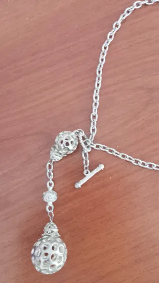 Collar mujer plateado con colgantes