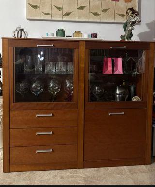 Aparador Banak Madera y Cristal