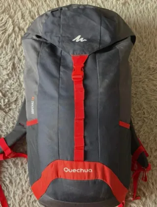 Mochila Quechua Arpenaz 40L Negra Naranja