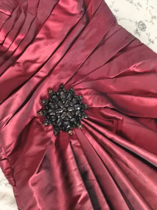Vestido de fiesta elegante rojo
