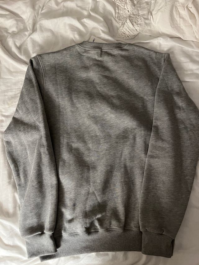 Sudadera Carhartt gris cuello redondo