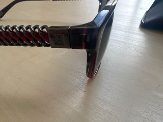 Gafas de sol Loewe rosas y moradas