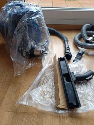 Aspiradora Rowenta Compact Power XXL