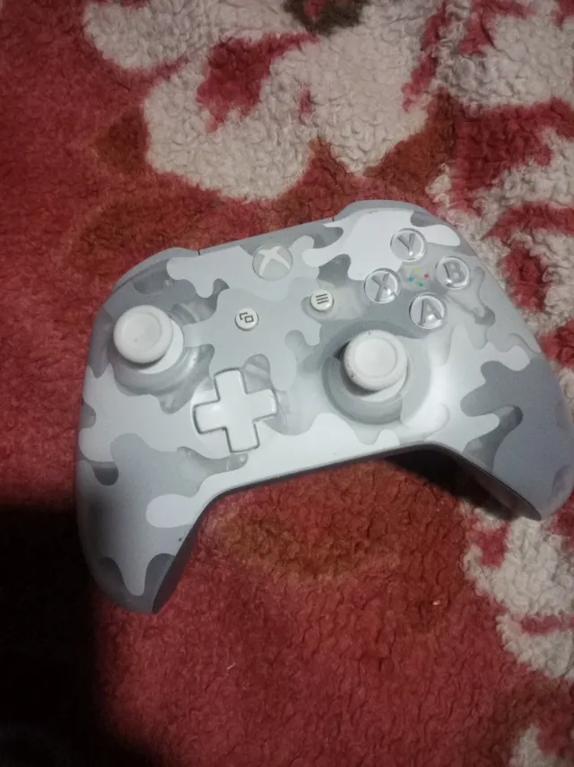 Mando Xbox One Camuflaje Gris/Blanco