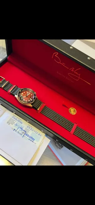 Seiko 5 Sports Brian May Red Special