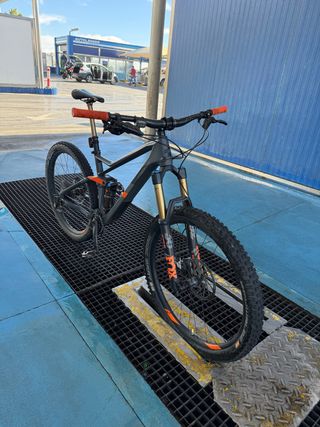 Bicicleta Cube Stereo