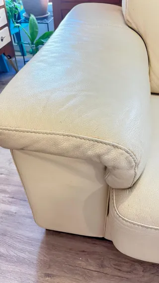 Sofá de piel 2 plazas.