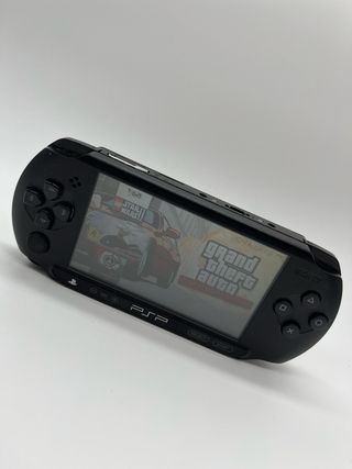 PSP Street E1000 Negra con Caja