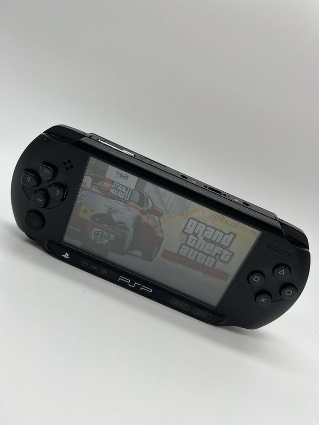 PSP Street E1000 Negra con Caja