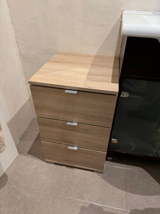 Cajonera de baño de madera